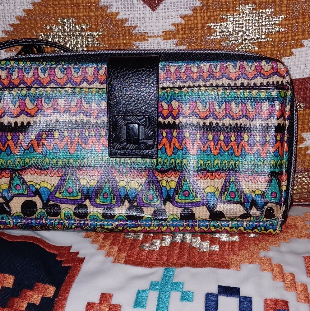 LADIES WALLET.